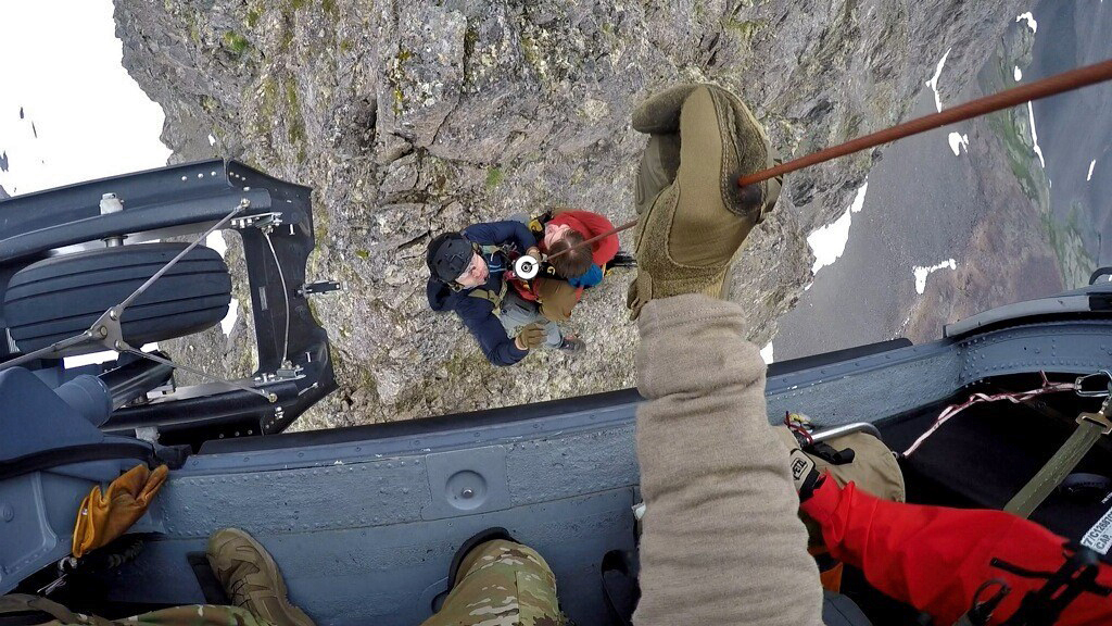 Alaska Air National Guard rescues bear-mauling victim