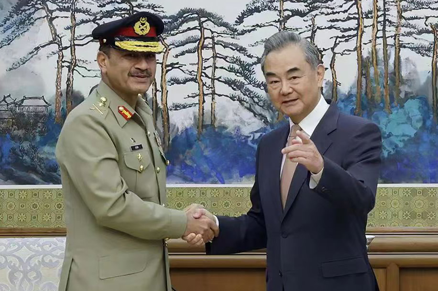 China, Pakistan expand military ties