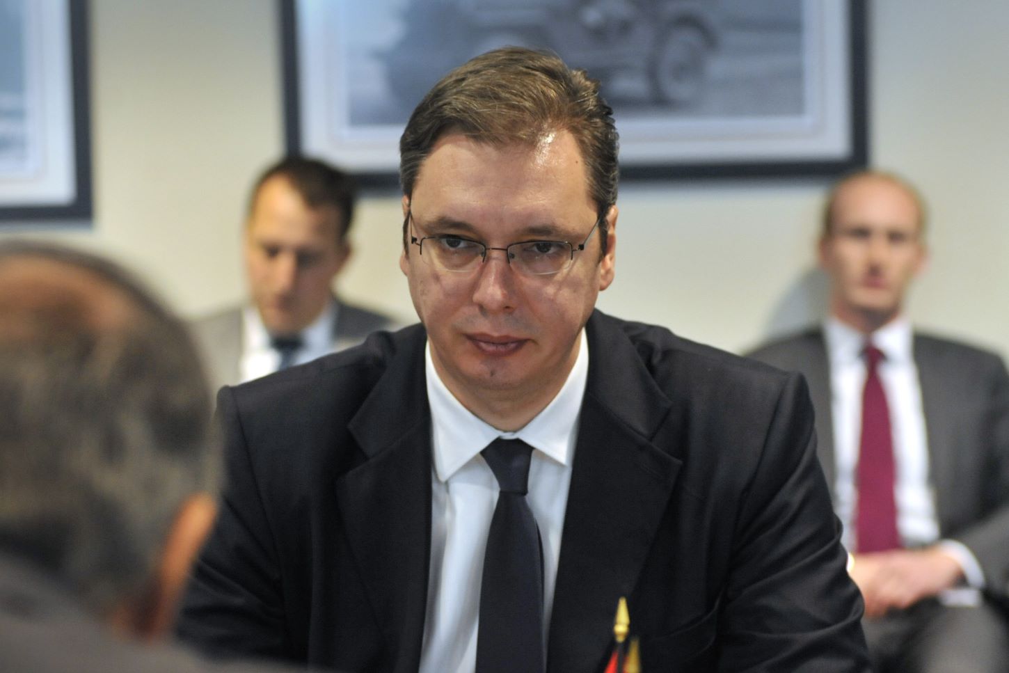 Serbian President denies selling military gear to Ukraine